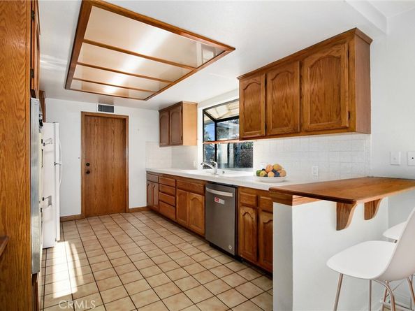 22736 Runnymede, West Hills CA 91307