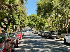 1016 N Harper, West Hollywood CA 90046