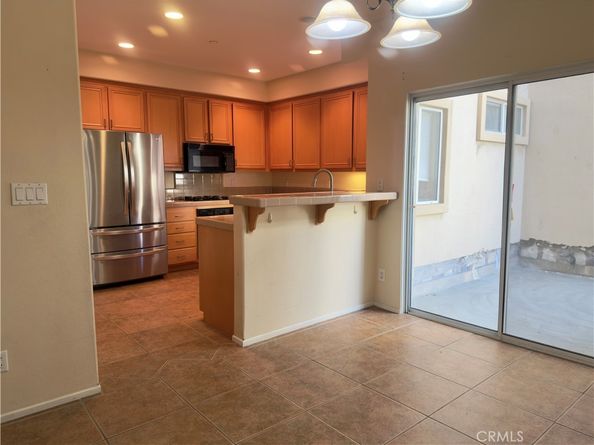 3003 W Riverside Drive 110, Burbank CA 91505