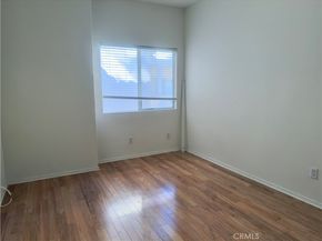 3003 W Riverside Drive 110, Burbank CA 91505