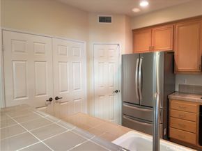 3003 W Riverside Drive 110, Burbank CA 91505