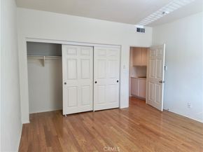 3003 W Riverside Drive 110, Burbank CA 91505