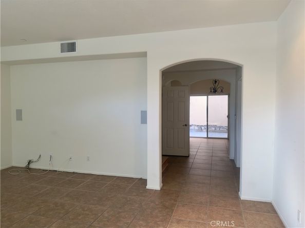 3003 W Riverside Drive 110, Burbank CA 91505