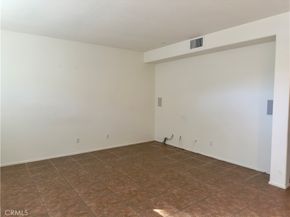 3003 W Riverside Drive 110, Burbank CA 91505