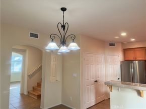 3003 W Riverside Drive 110, Burbank CA 91505