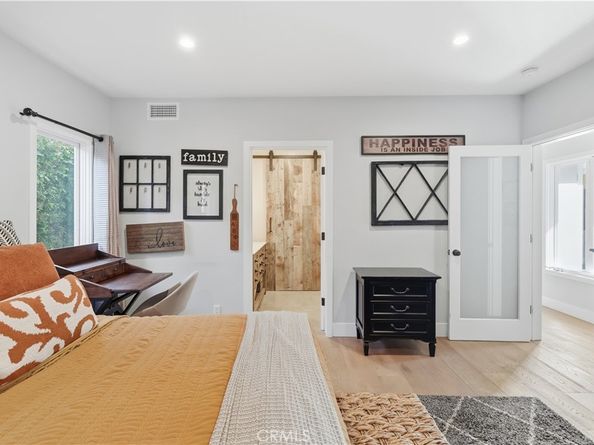 23110 Canzonet St, Woodland Hills CA 91367