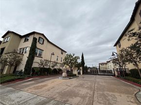 1570 W 1st Street 13, Santa Ana CA 92703