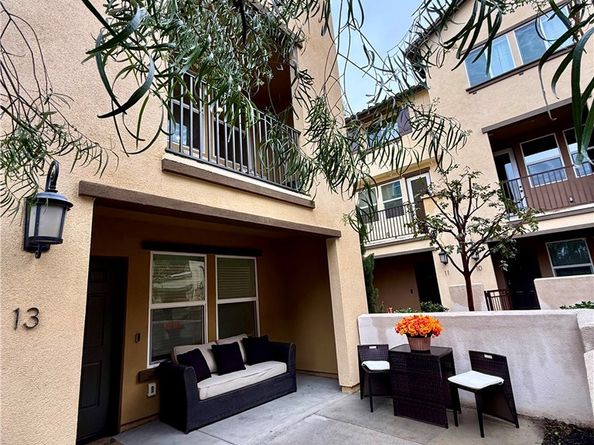 1570 W 1st Street 13, Santa Ana CA 92703
