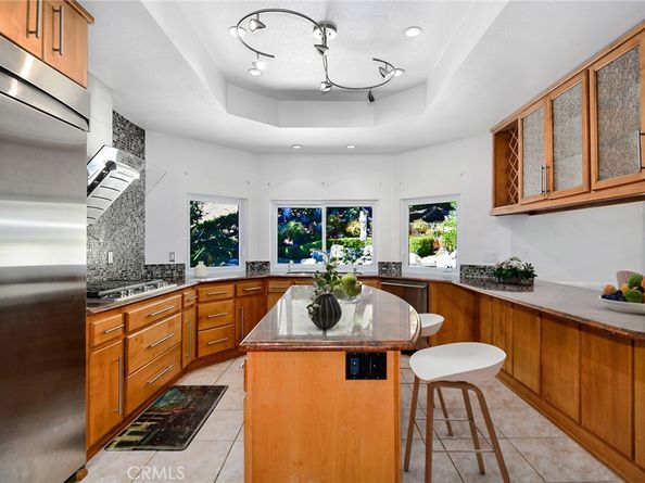 6085 Lake Lindero, Agoura Hills CA 91301