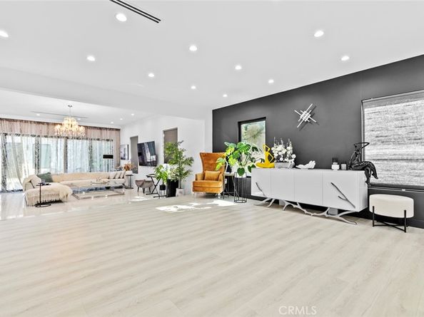 1918 N Maple, Burbank CA 91505