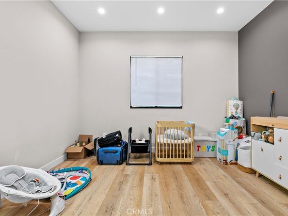 1918 N Maple, Burbank CA 91505