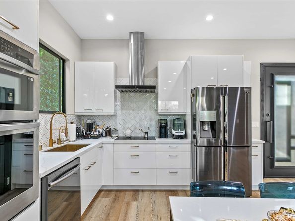 1918 N Maple, Burbank CA 91505