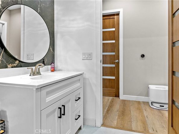 1918 N Maple, Burbank CA 91505