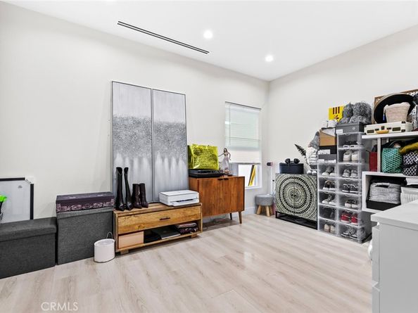 1918 N Maple, Burbank CA 91505