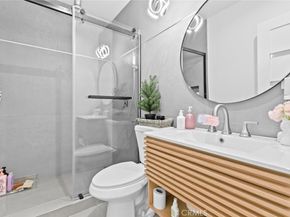 1918 N Maple, Burbank CA 91505