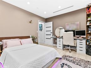 1918 N Maple, Burbank CA 91505