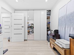 1918 N Maple, Burbank CA 91505