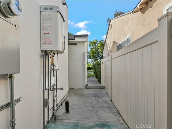 1918 N Maple, Burbank CA 91505