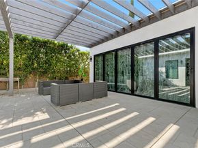 1918 N Maple, Burbank CA 91505