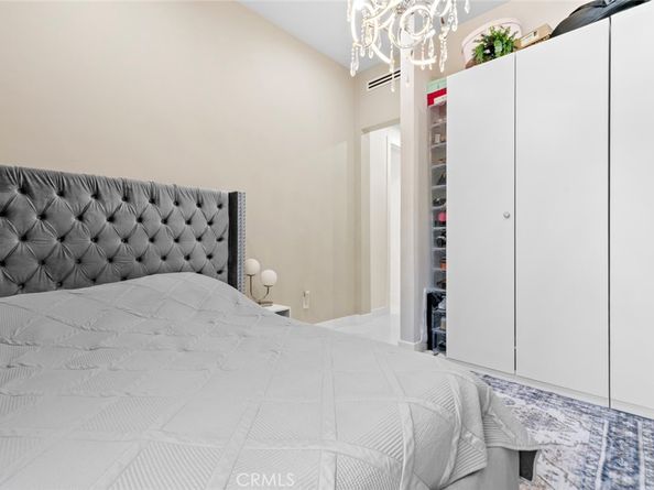 1918 N Maple, Burbank CA 91505