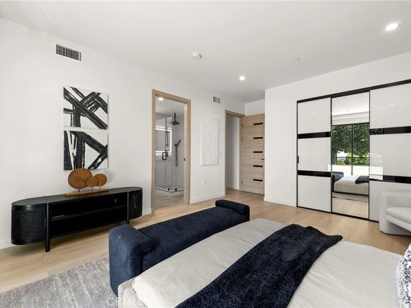 4252 Shadyglade, Studio City CA 91604