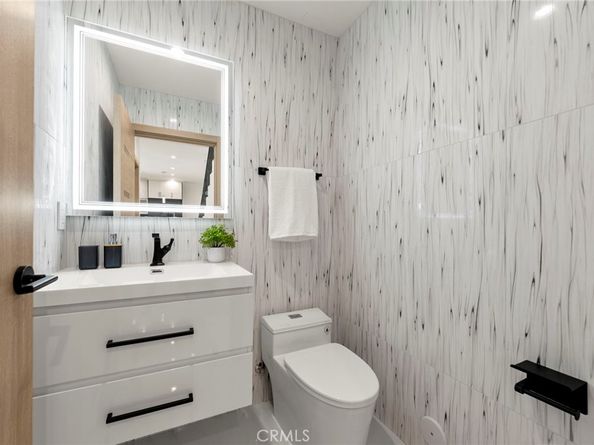 4252 Shadyglade, Studio City CA 91604