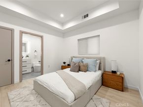 4252 Shadyglade, Studio City CA 91604