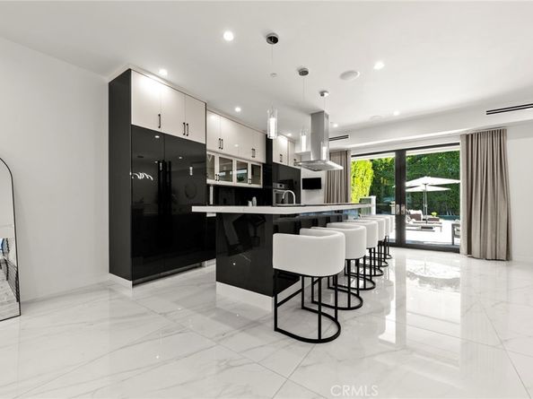 4252 Shadyglade, Studio City CA 91604