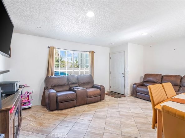 5307 5307 1/2 Compton Avenue, Los Angeles CA 90011