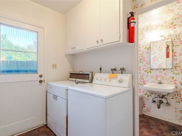 6539 Ventura Canyon Avenue, Van Nuys CA 91401