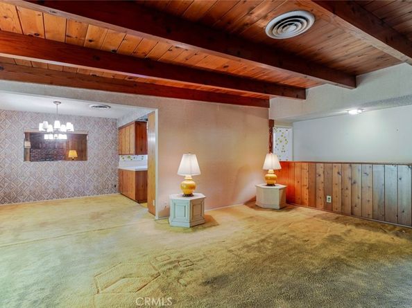 6539 Ventura Canyon Avenue, Van Nuys CA 91401