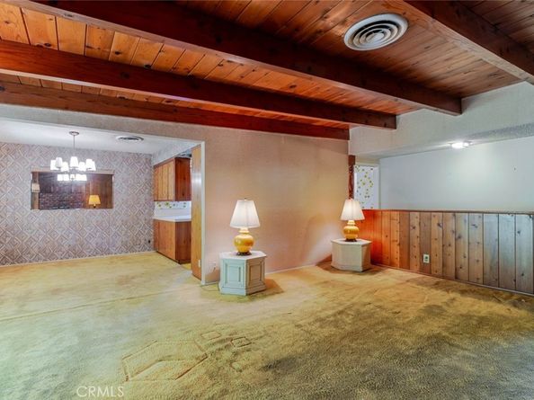 6539 Ventura Canyon Avenue, Van Nuys CA 91401