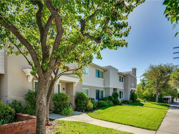 10220 Zelzah Avenue 3, Northridge CA 91325