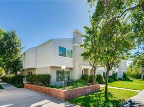 10220 Zelzah Avenue 3, Northridge CA 91325