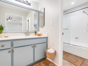 10220 Zelzah Avenue 3, Northridge CA 91325