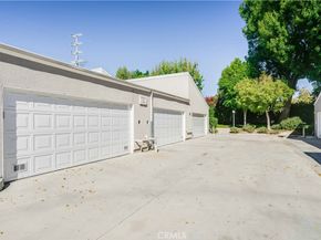 10220 Zelzah Avenue 3, Northridge CA 91325