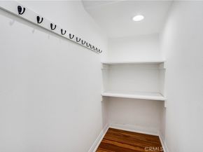 10220 Zelzah Avenue 3, Northridge CA 91325