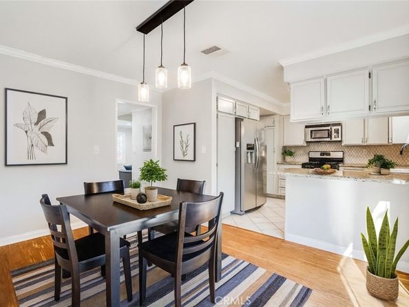 10220 Zelzah Avenue 3, Northridge CA 91325