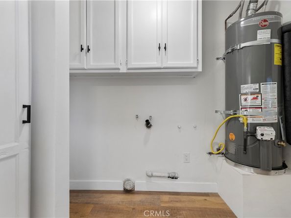 10156 Laurel Cyn. Blvd., Pacoima CA 91331