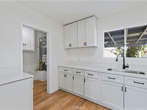 10156 Laurel Cyn. Blvd., Pacoima CA 91331