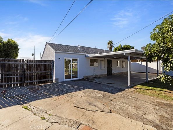 10156 Laurel Cyn. Blvd., Pacoima CA 91331