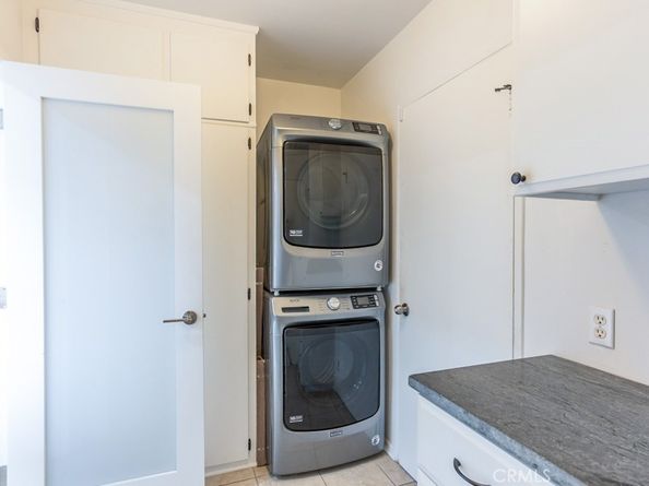 6563 Bianca, Lake Balboa CA 91406