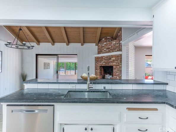 6563 Bianca, Lake Balboa CA 91406