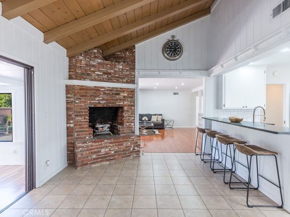 6563 Bianca, Lake Balboa CA 91406