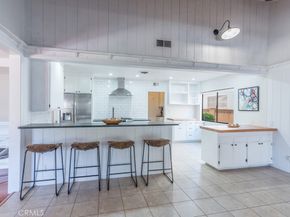 6563 Bianca, Lake Balboa CA 91406