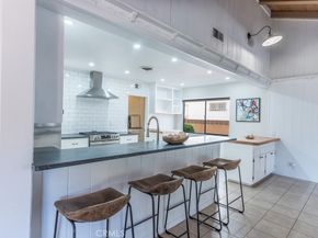 6563 Bianca, Lake Balboa CA 91406