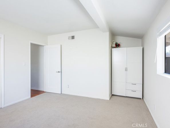 6563 Bianca, Lake Balboa CA 91406