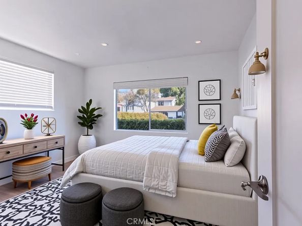 6563 Bianca, Lake Balboa CA 91406