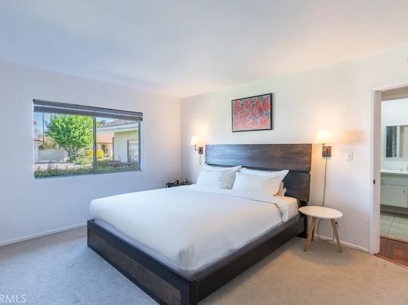 6563 Bianca, Lake Balboa CA 91406