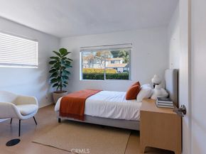 6563 Bianca, Lake Balboa CA 91406